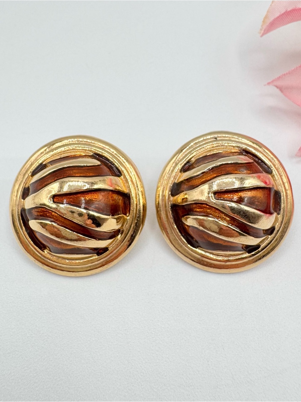 Vintage 90s Tiger Stripe Dome Stud Earrings Brown Enamel Gold Tone Statement
